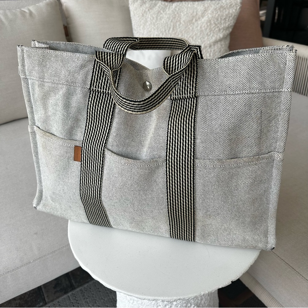 Hermès Toile Fourre-Tout MM 16.5x11.5x4"